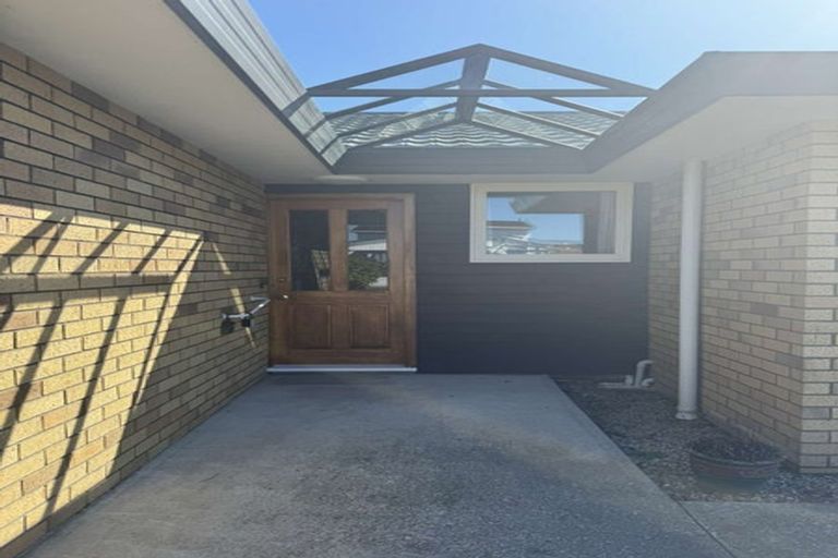 Photo of property in 1/1 Apollo Place, Papanui, Christchurch, 8052