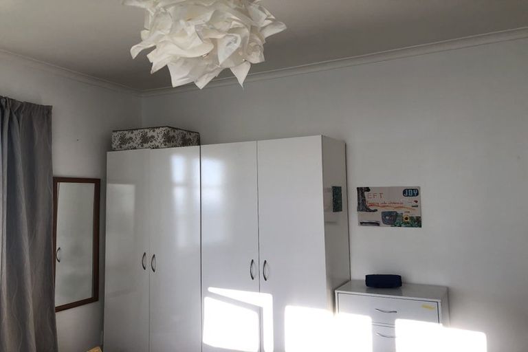 Photo of property in 20 Ocean Parade, Pukerua Bay, 5026