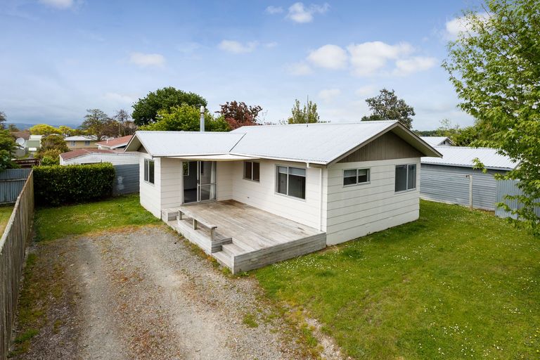 Photo of property in 20a Jupiter Street, Milson, Palmerston North, 4414