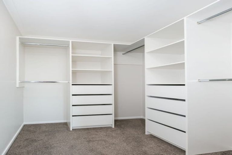 Photo of property in 38 Puketutu Drive, Te Kauwhata, 3710