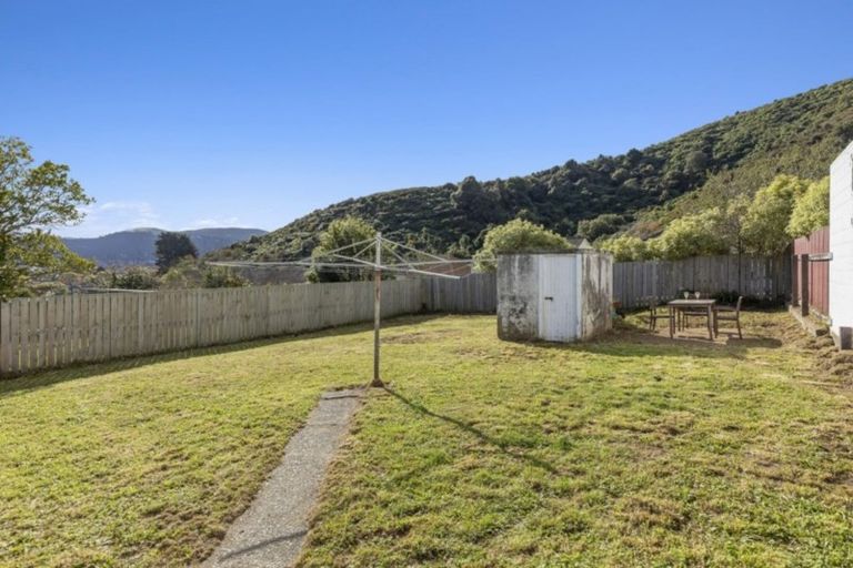 Photo of property in 56 Wilkie Crescent, Naenae, Lower Hutt, 5011