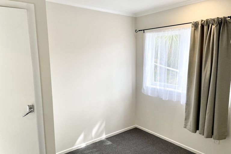 Photo of property in 28a Fruitvale Road, New Lynn, Auckland, 0600