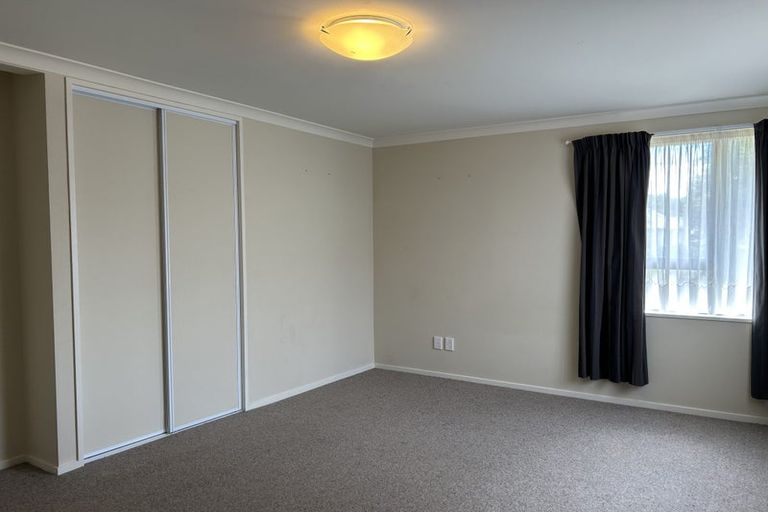 Photo of property in 8 Attlee Crescent, Bryndwr, Christchurch, 8053