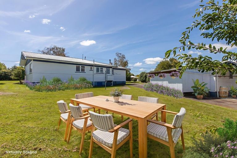 Photo of property in 21 Tamumu Road, Waipawa, 4210