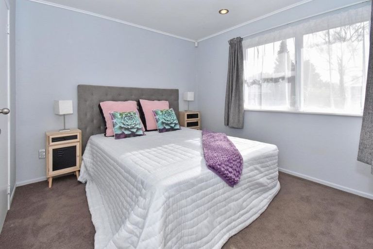 Photo of property in 38 Jupiter Street, Rosehill, Papakura, 2113