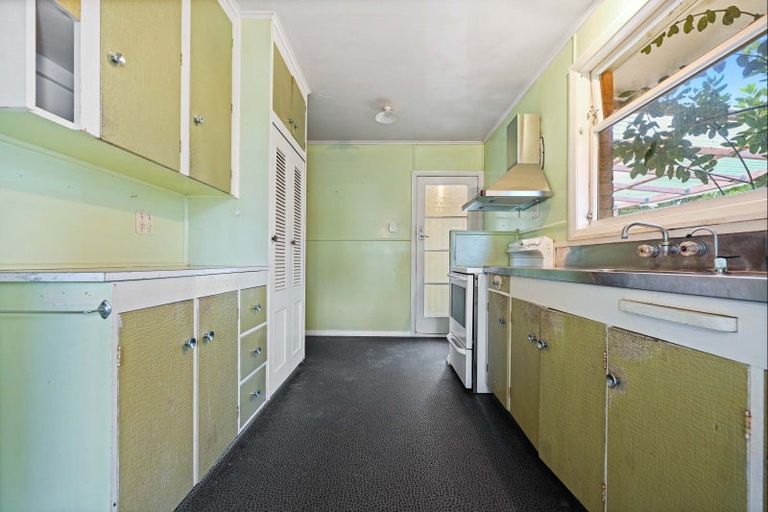 Photo of property in 56 Pulham Crescent, Queenwood, Hamilton, 3210