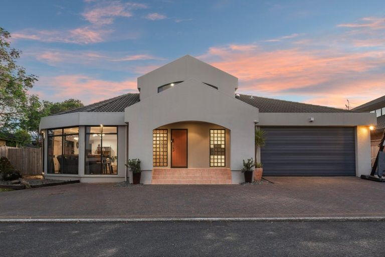 Photo of property in 22 Hoyte Place, Pukehangi, Rotorua, 3015