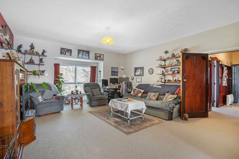 Photo of property in 49 Princes Street, Waikari, 7420