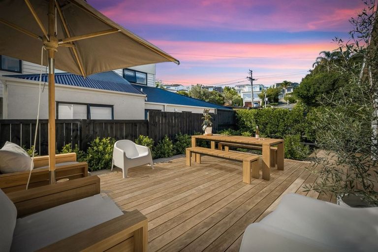 Photo of property in 1/86 Beach Road, Castor Bay, Auckland, 0620