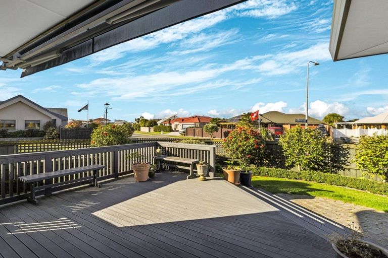 Photo of property in 45 Orlando Crescent, Waimairi Beach, Christchurch, 8083