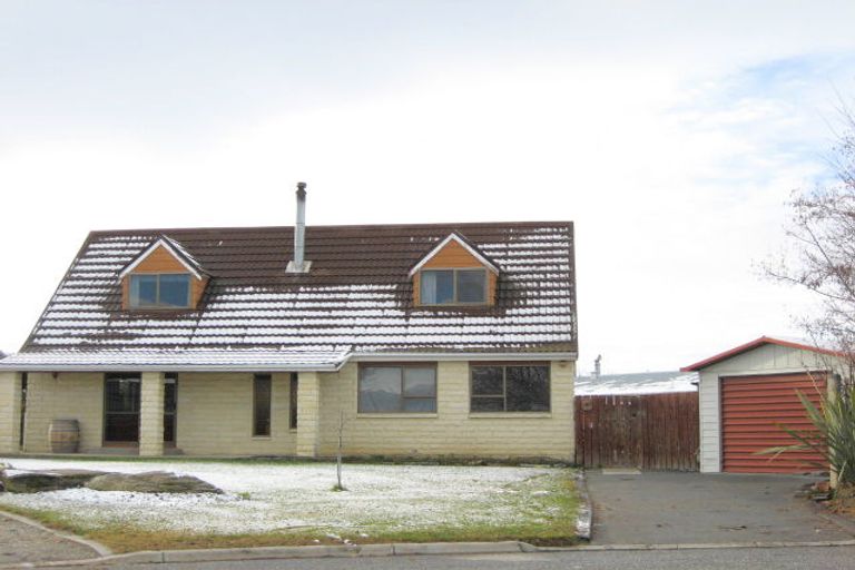 Photo of property in 14 Ellis Street, Alexandra, 9320