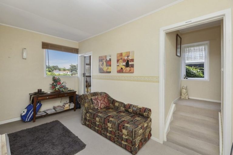 Photo of property in 6 Parris Street, Moturoa, New Plymouth, 4310