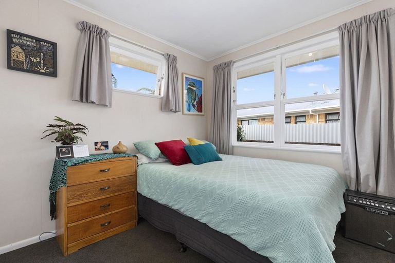 Photo of property in 99 Mount View Road, Melville, Hamilton, 3206