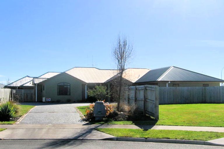 Photo of property in 19 Bellona Place, Flagstaff, Hamilton, 3210