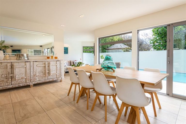 Photo of property in 2/124 Esplanade, Sumner, Christchurch, 8081