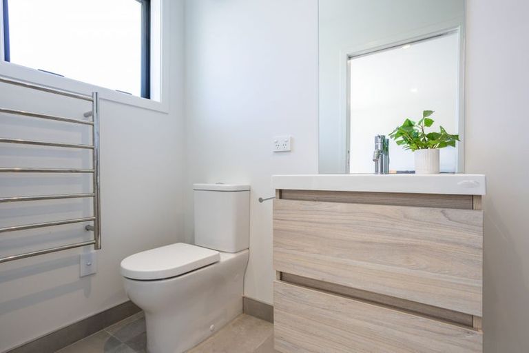 Photo of property in 35 Muster Road, Jacks Point, 9371