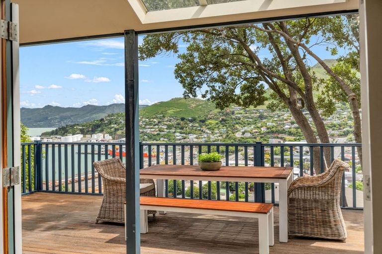 Photo of property in 40 Reserve Terrace, Lyttelton, 8082