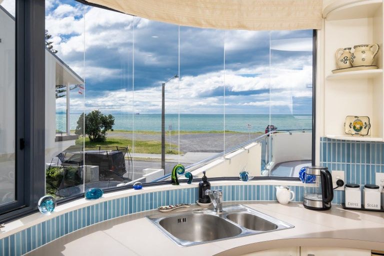 Photo of property in 24 The Esplanade, Westshore, Napier, 4110