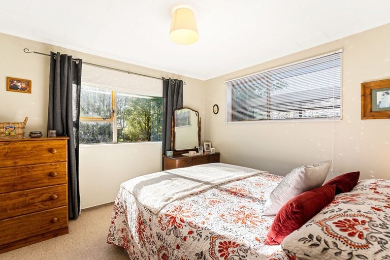 Photo of property in 1/21 Roband Crescent, Brown Owl, Upper Hutt, 5018