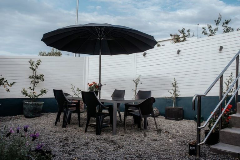 Photo of property in 24 Roslyn Road, Bluff Hill, Napier, 4110