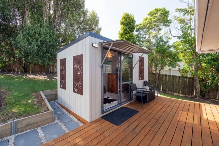 Photo of property in 7 Theodora Place, Mairangi Bay, Auckland, 0630