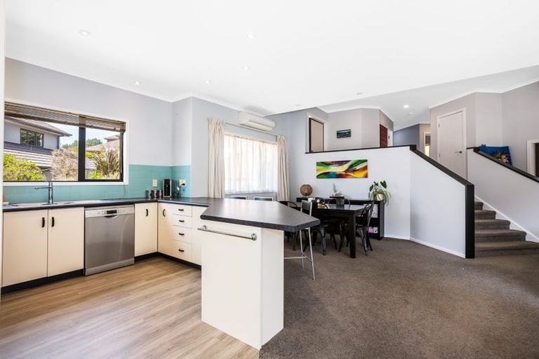 Photo of property in 26 Navigation Drive, Whitby, Porirua, 5024