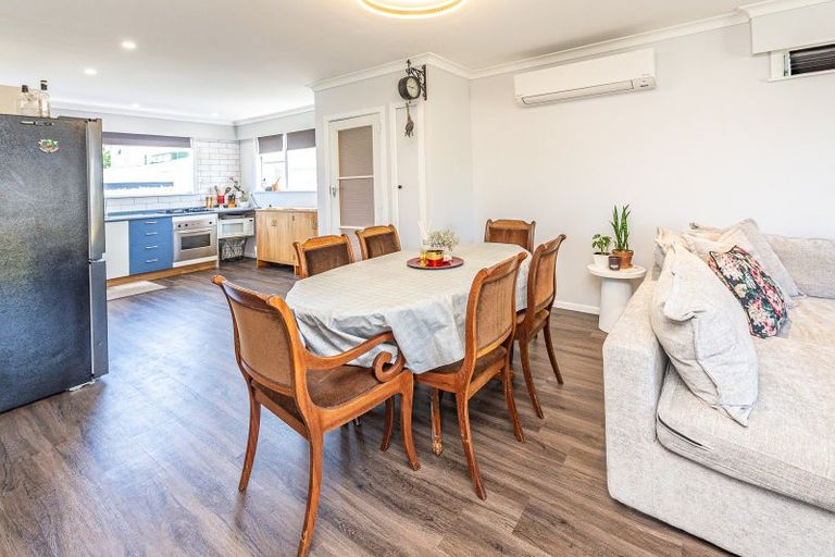 Photo of property in 3/5 Saint Leonard Street, Saint Johns Hill, Whanganui, 4501