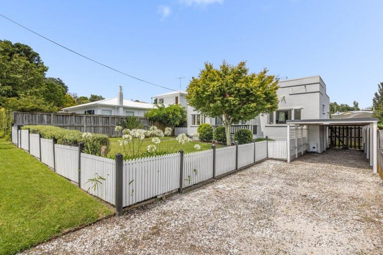 Photo of property in 32 Bellevue Road, Brookfield, Tauranga, 3110