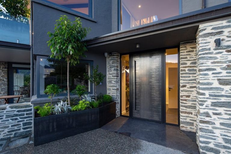Photo of property in 38 Edinburgh Drive, Queenstown, 9300