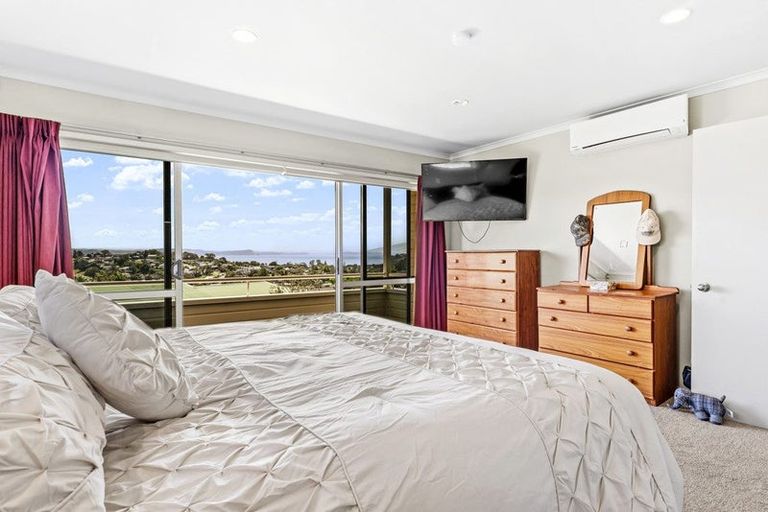 Photo of property in 12 Rishworth Avenue, Stanmore Bay, Whangaparaoa, 0932