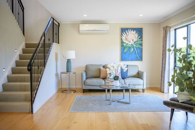 Photo of property in 72 Schnapper Rock Road, Schnapper Rock, Auckland, 0632