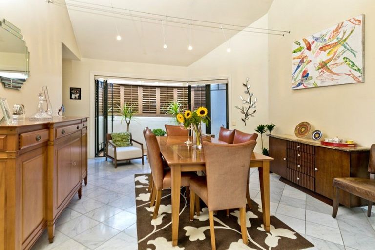 Photo of property in 3/76 Shakespeare Road, Milford, Auckland, 0620