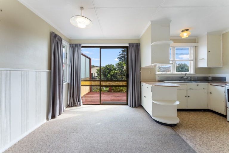 Photo of property in 80 Birmingham Street, Takaro, Palmerston North, 4412