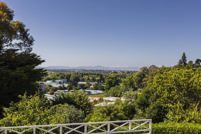 Photo of property in 81 Churchill Drive, Taradale, Napier, 4112