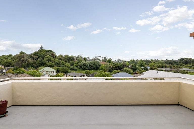 Photo of property in 214 Castlewold Drive, Bethlehem, Tauranga, 3110