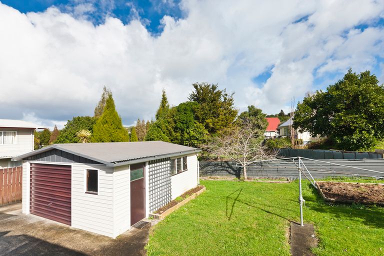 Photo of property in 12 Tait Street, Te Kamo, Whangarei, 0112