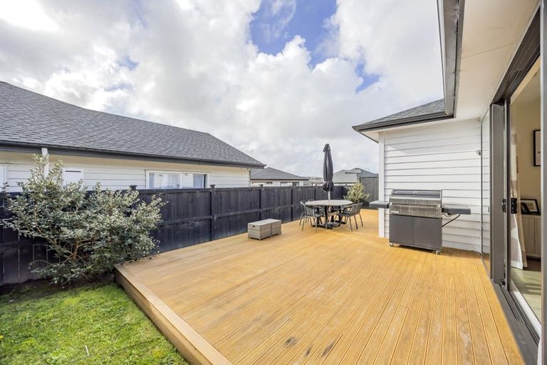 Photo of property in 89 Nobilo Road, Kumeu, 0810