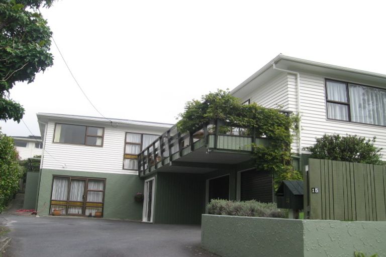 Photo of property in 15 Redwood Avenue, Tawa, Wellington, 5028