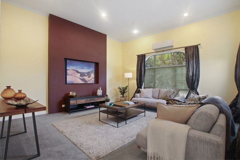 Photo of property in 15 Reidy Place, Pukekohe, 2120