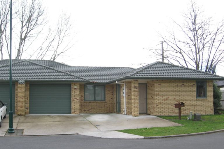 Photo of property in 17 Archer Court, Hamilton East, Hamilton, 3216