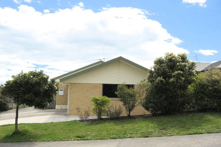 Photo of property in 6 Zachary Place, Welcome Bay, Tauranga, 3112