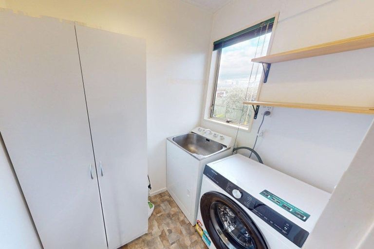 Photo of property in 2 Newton Place, Westbrook, Palmerston North, 4412