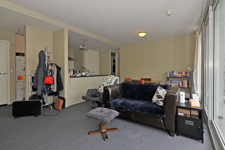 Photo of property in Montreaux Apartments, 3e/164 The Terrace, Wellington Central, Wellington, 6011