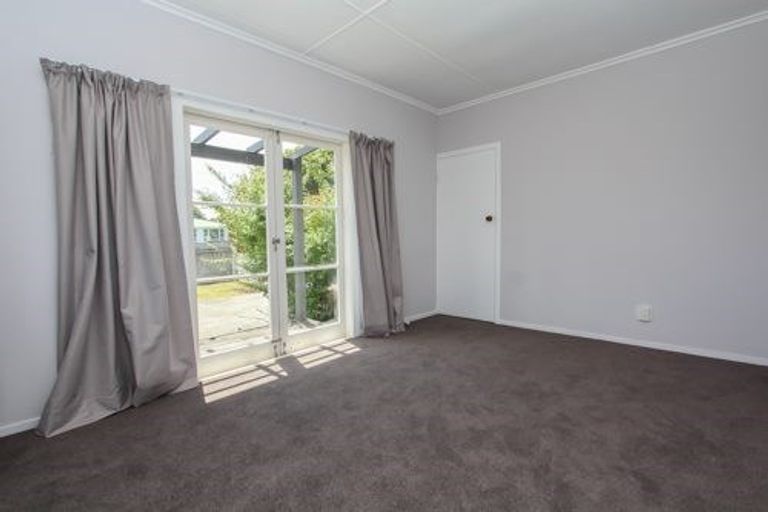 Photo of property in 11 Irvine Street, Frankton, Hamilton, 3204