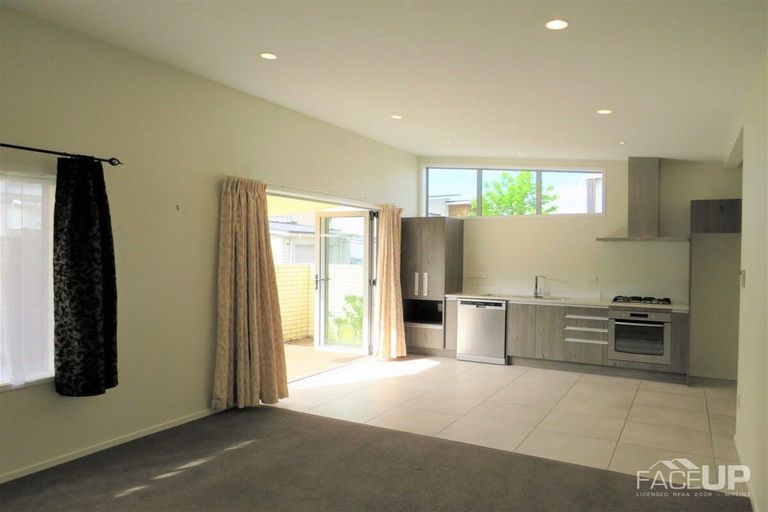 Photo of property in 10 Squadron Drive, Hobsonville, Auckland, 0616