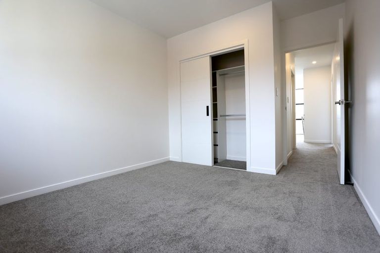 Photo of property in 13b King Richard Place, Browns Bay, Auckland, 0630