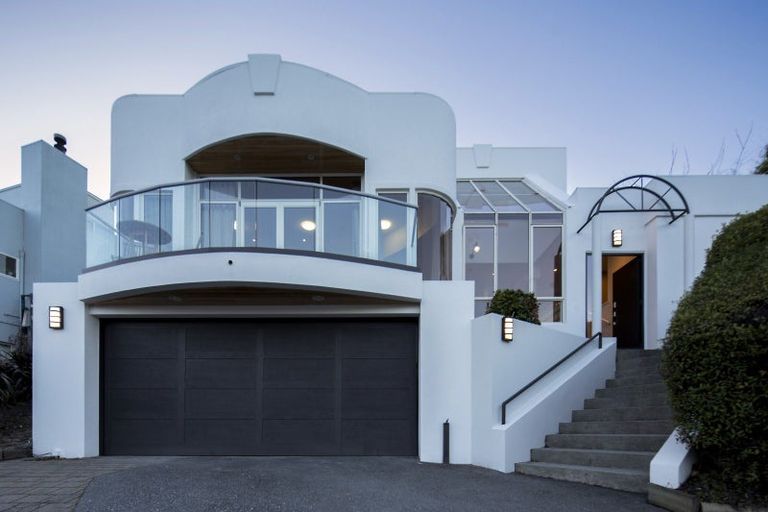 Photo of property in 11 Peregrine Place, Queenstown, 9300