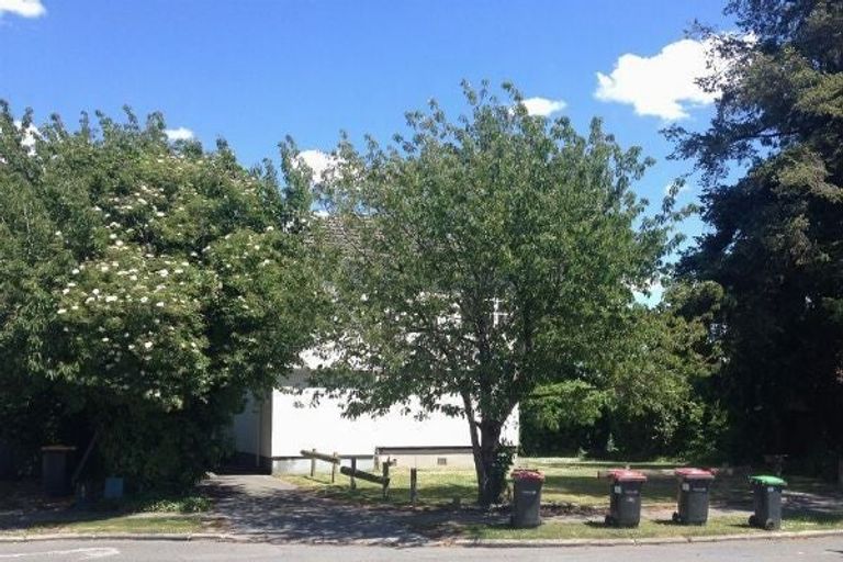 Photo of property in 3 Tara Street, Riccarton, Christchurch, 8041