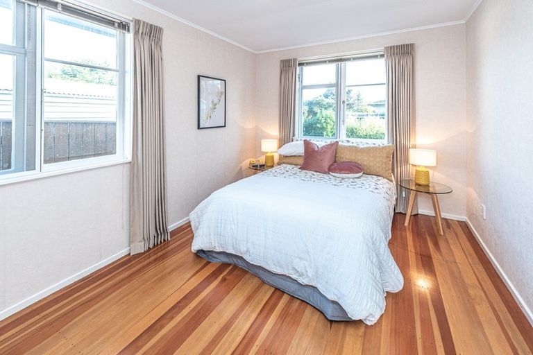 Photo of property in 17 Bristow Street, Saint Johns Hill, Whanganui, 4501