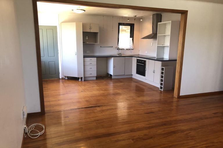 Photo of property in 16 Claymore Street, Manurewa, Auckland, 2102